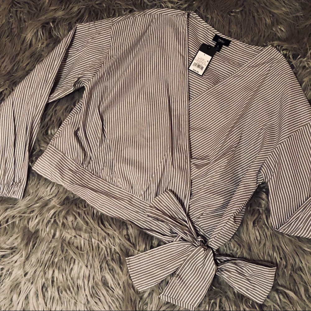 NEW✨Wrap bow Top 🎀 - Picture 2 of 5